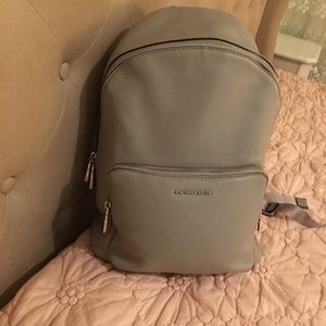 ONE HOUR SELL.  Super gorgeous MK back bag